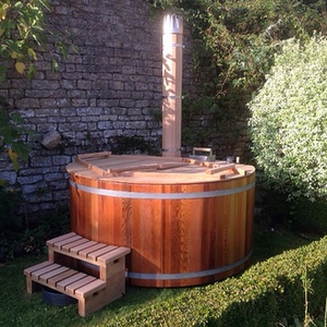 Pre-loved hot tub near Bath, October 2014